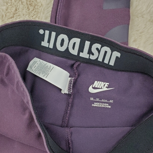 NIKE Leg-A-See Women's Athletic Pants Legging Purple 678834-507 XS - Picture 4 of 7